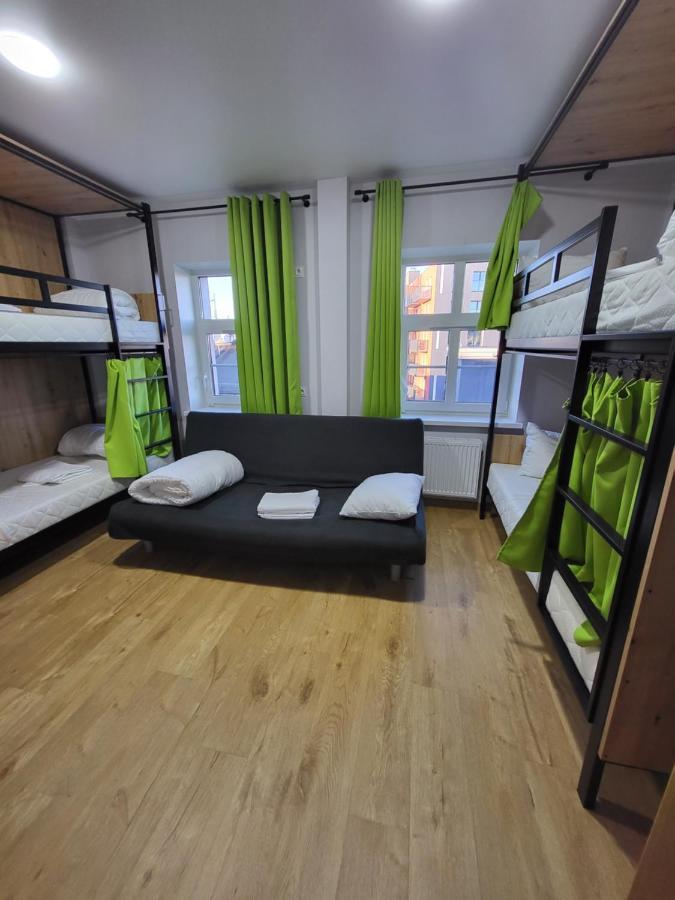 Foka Hostel Вроцлав Екстериор снимка
